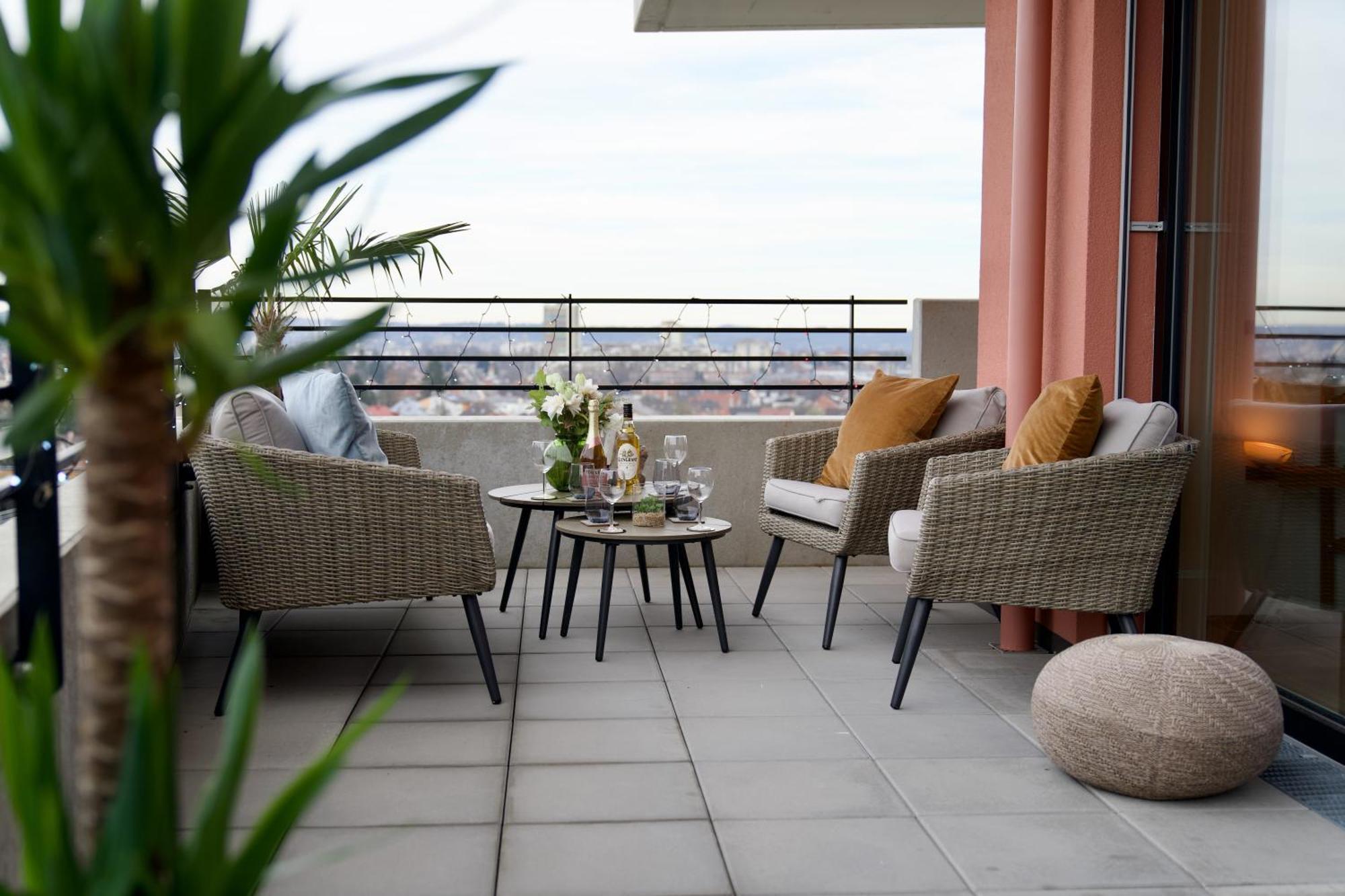 Edler Wohnraum Panoramablick 3 Sz Boxspringbetten, E-Ladestation, Kaffeevollautomat, Klima, Lift, Terrasse & 2Xtg Graz Exterior photo