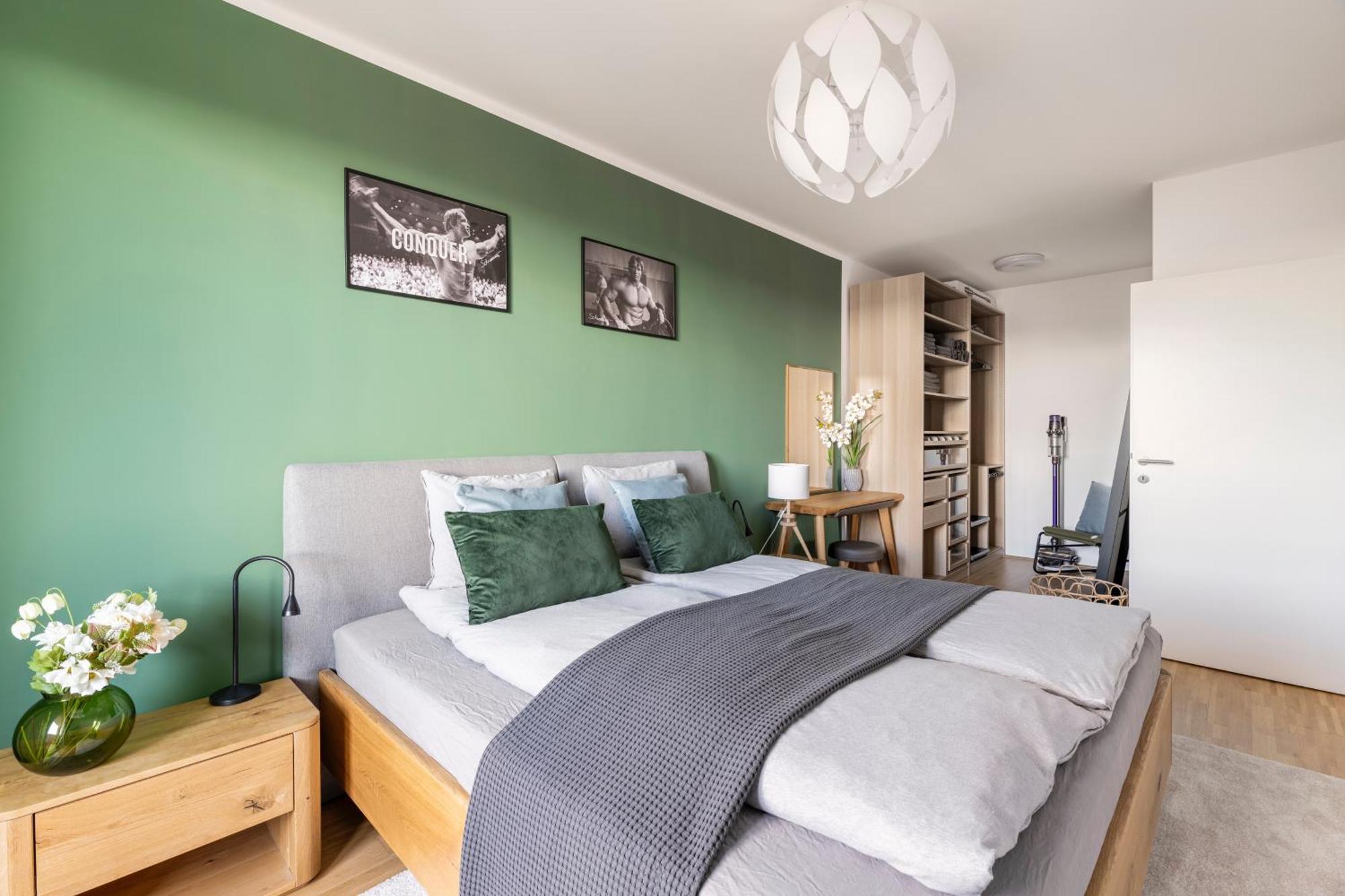 Edler Wohnraum Panoramablick 3 Sz Boxspringbetten, E-Ladestation, Kaffeevollautomat, Klima, Lift, Terrasse & 2Xtg Graz Exterior photo